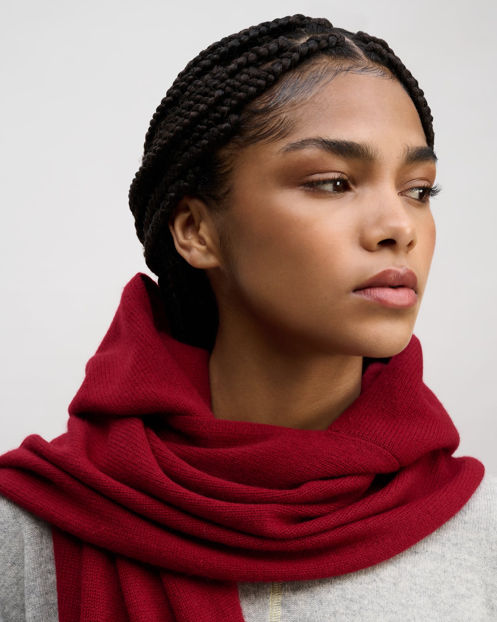 Red Hooded Scarf – Longue Distance